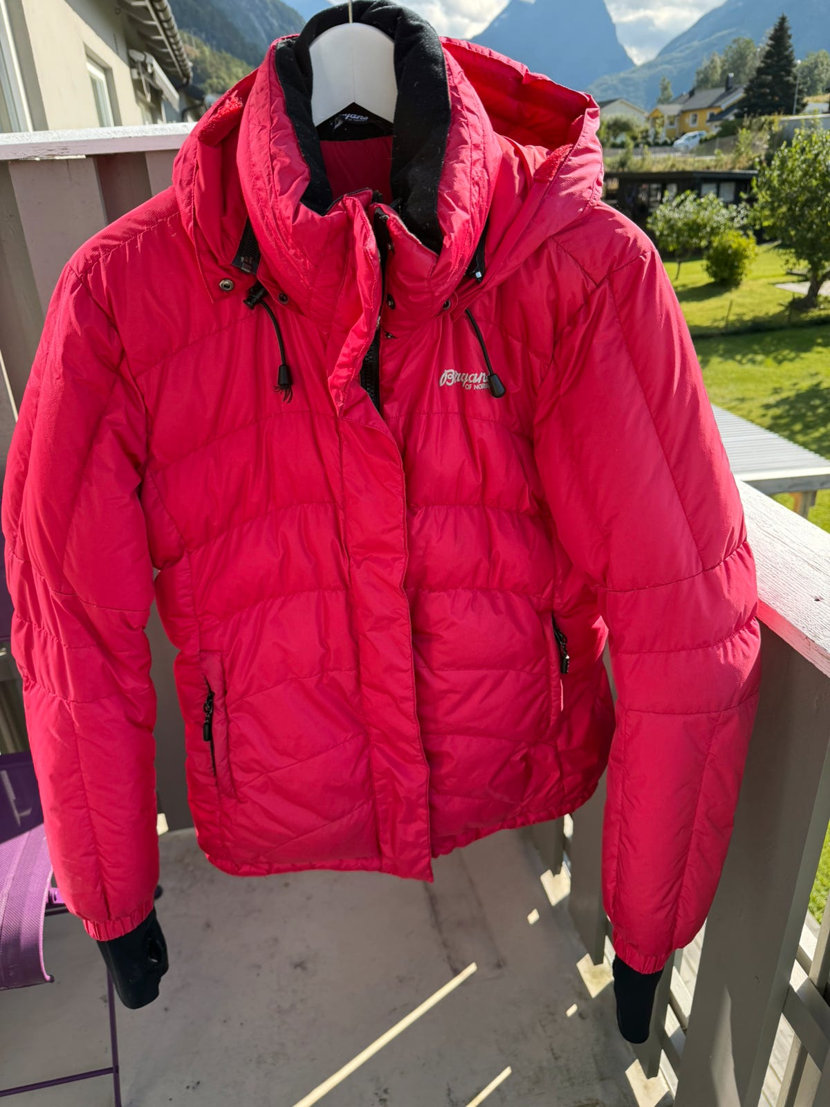 Short Bergans Down Suit Bergans Slingsby Down Light Top