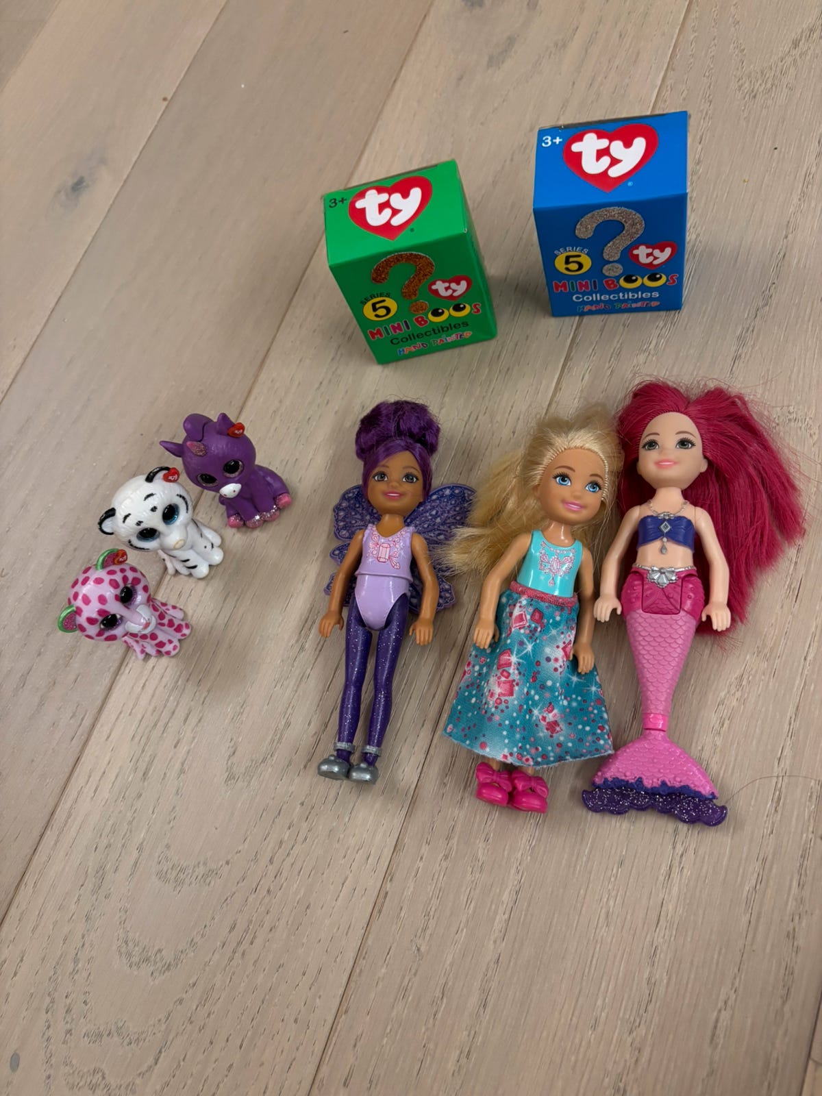 Barbie og ty collectibles selges samlet for 100 kr | FINN-torget