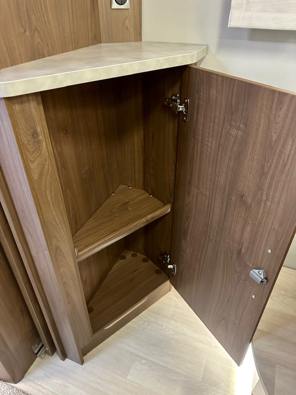 978cee99-ecc8-45b3-8106-cd631948dcf9