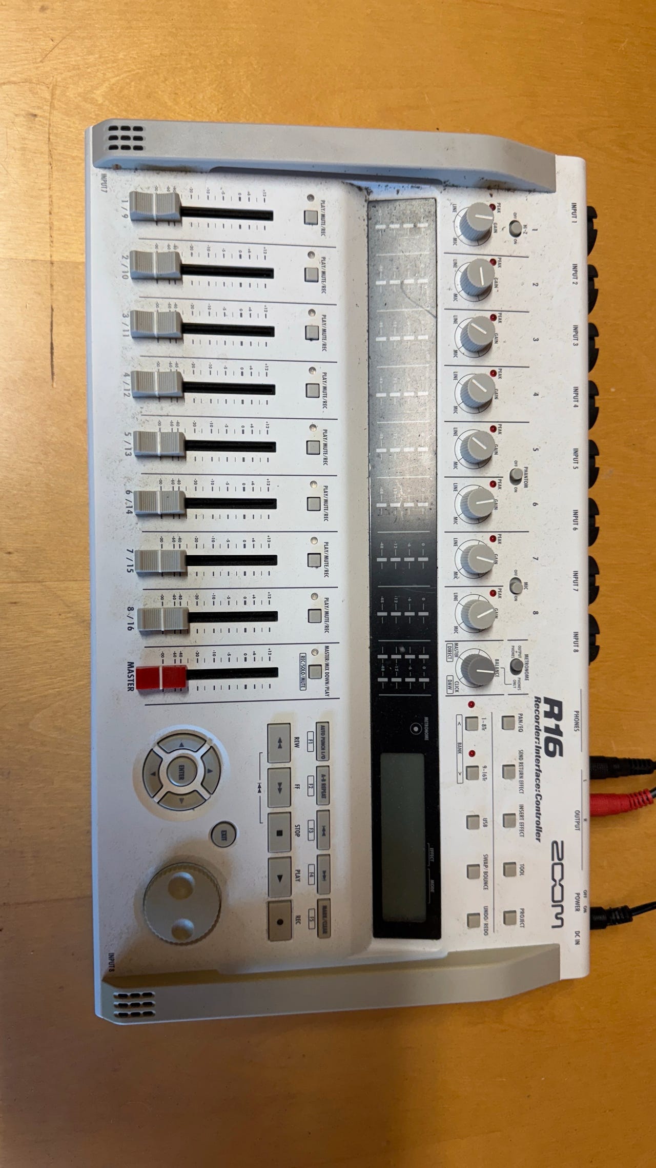 Zoom R16 (multitrack recorder/interface) | FINN-torget