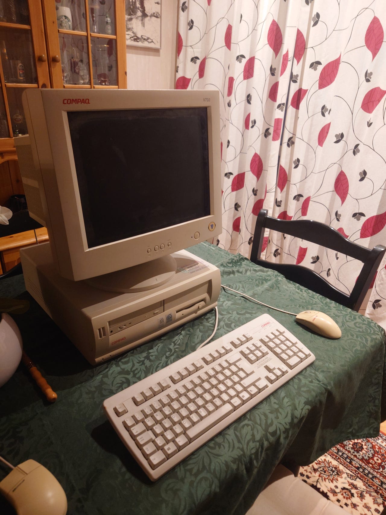 Compaq deskpro pentium 3 Windows 2000 | FINN-torget