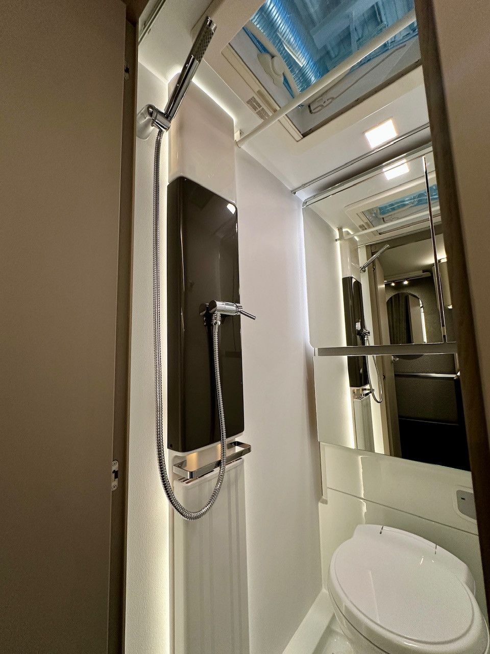 c20f7b69-9e57-4358-bb74-893feb2e6a32