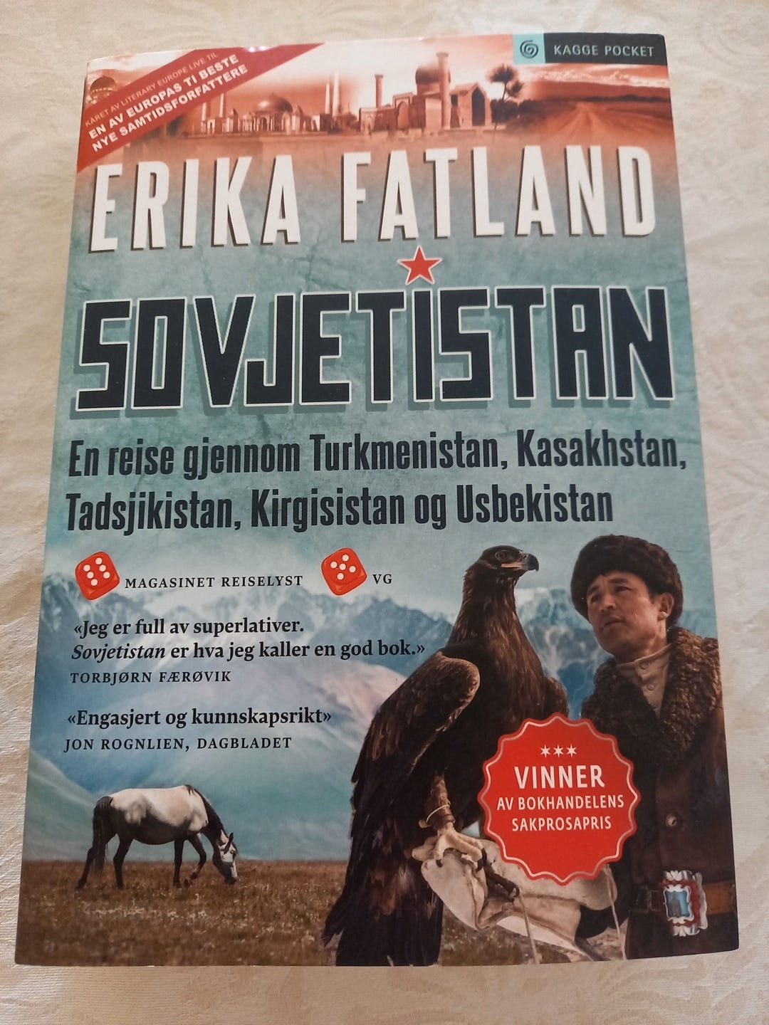 Nazeni Oganesyan yalangoch