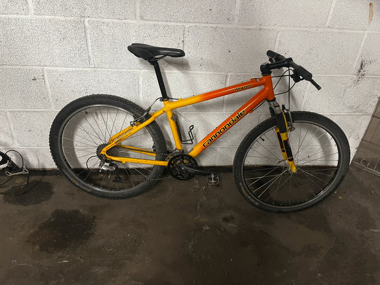 Cannondale M400 CAAD2 マウンテンバイク Cannondale M400 CAAD2 マウンテンバイク