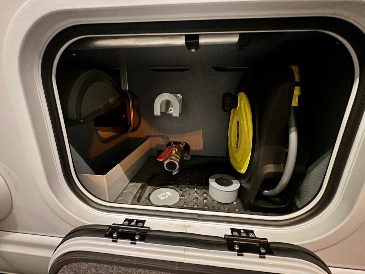 d57eddae-1431-4df7-bbf5-2b626163e64c