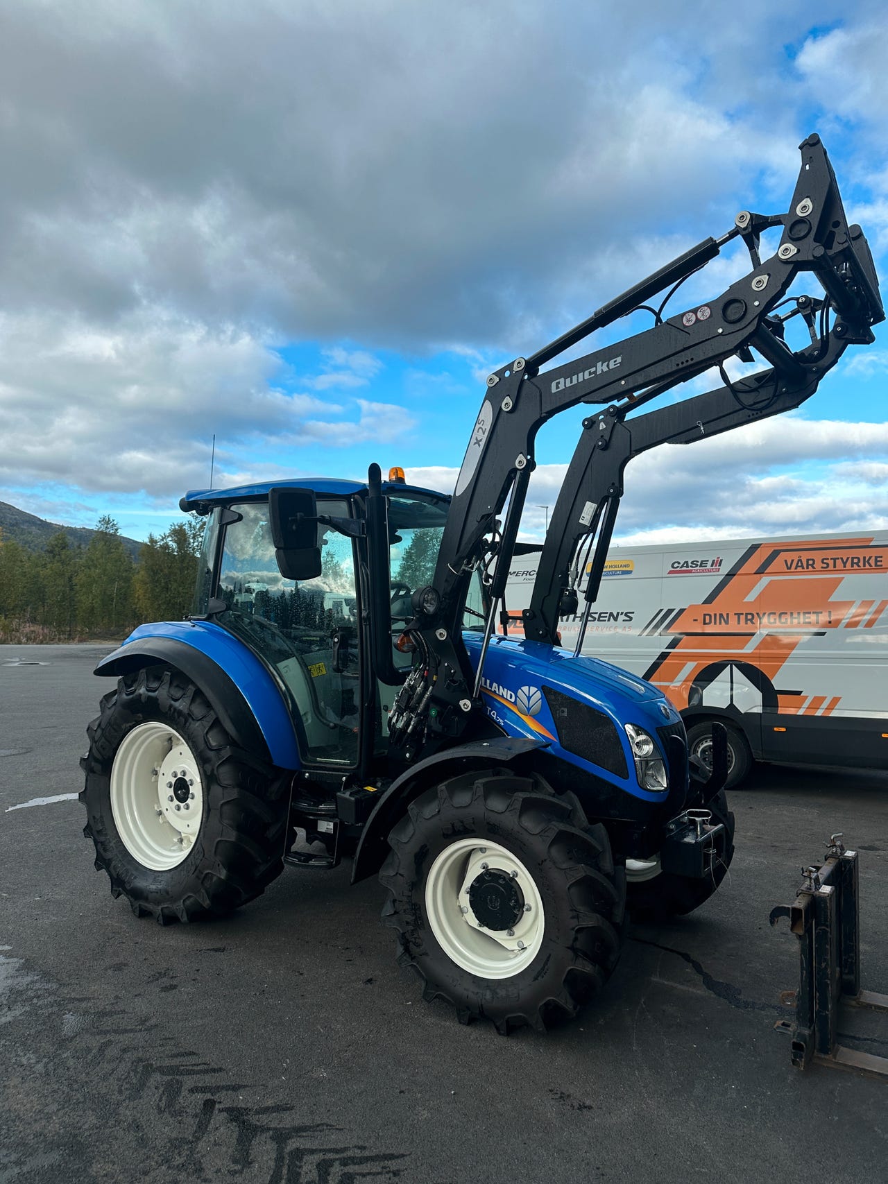 db038799-1cf9-4903-8479-a8387185e8b2