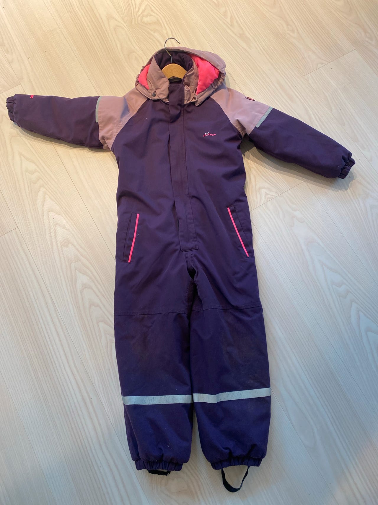 Vinterdress fra Friends str 122/7 år | FINN-torget