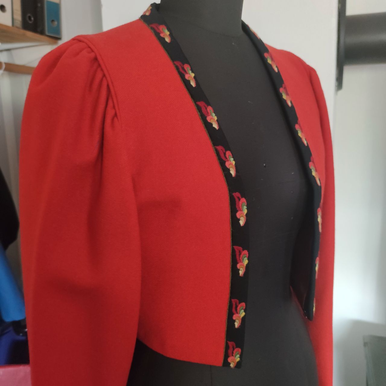 Vest-Telemark bunadjakke