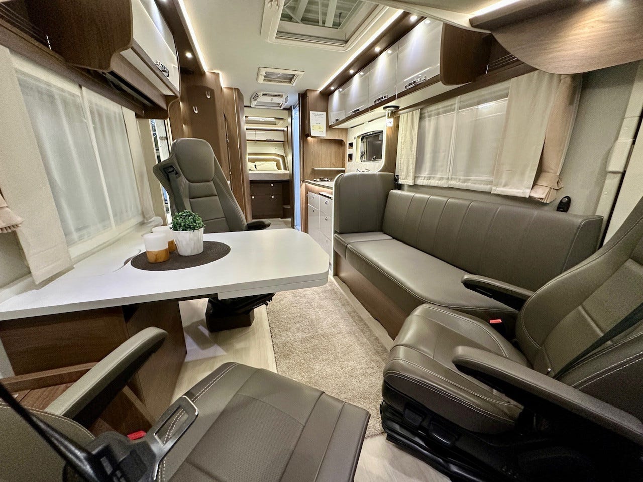 e40f5274-978a-4a7f-a1bd-00d7ffcd021f