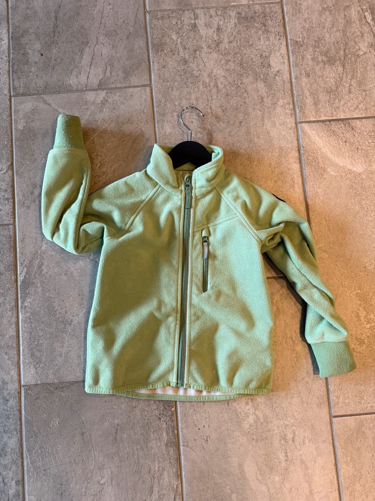 Polarn O.Pyret grønn fleecejakke 4-5 år. | FINN-torget