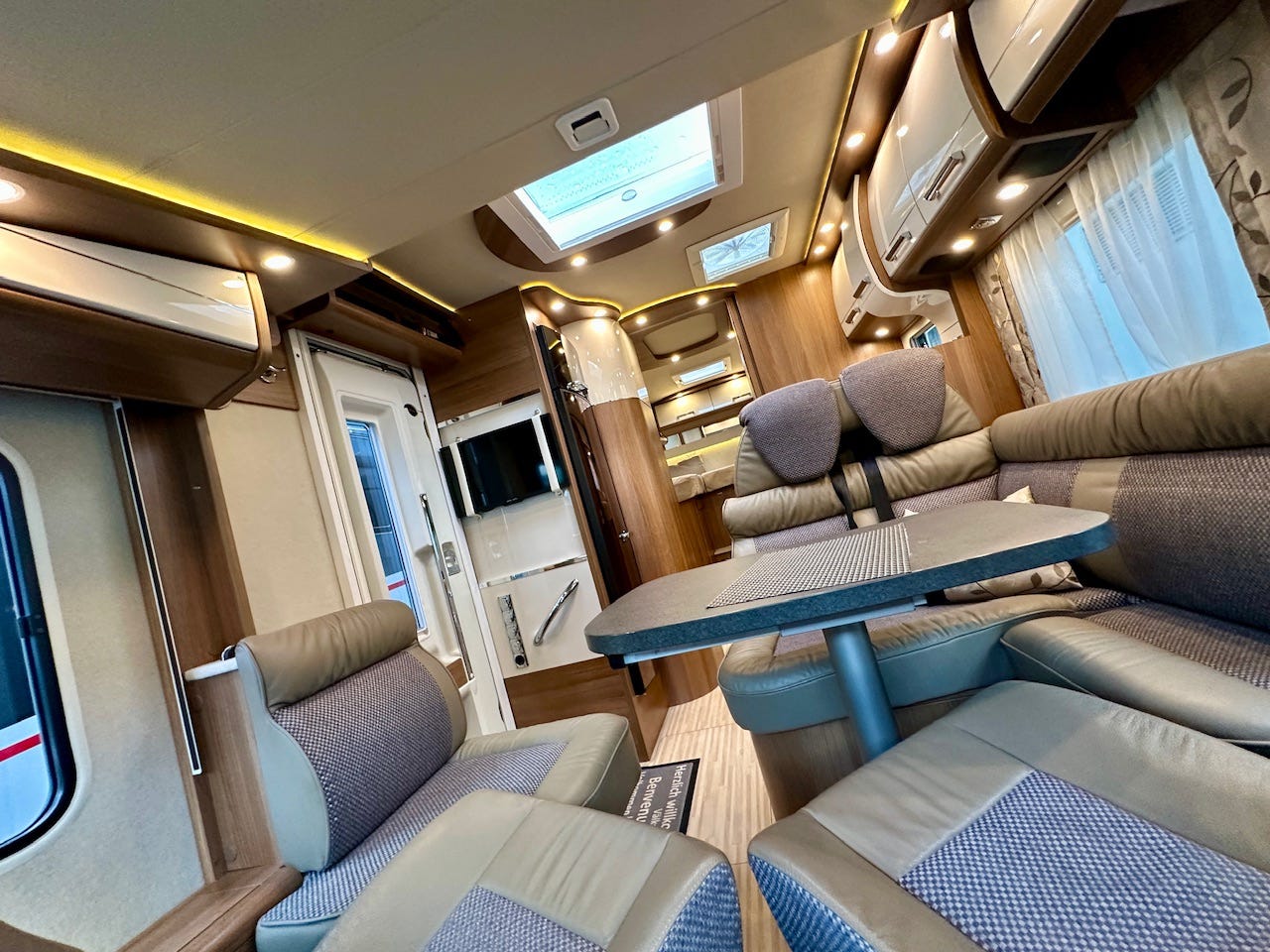 e6448e0e-c40e-4437-8485-8951c0cc091c