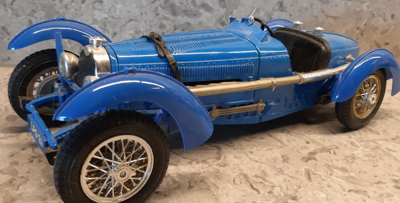 未開封　ブガッティ　タイプ59 1934 1:18 Bugatti Type 59 - 1934 Monaco Grand Prix - Nuvolari