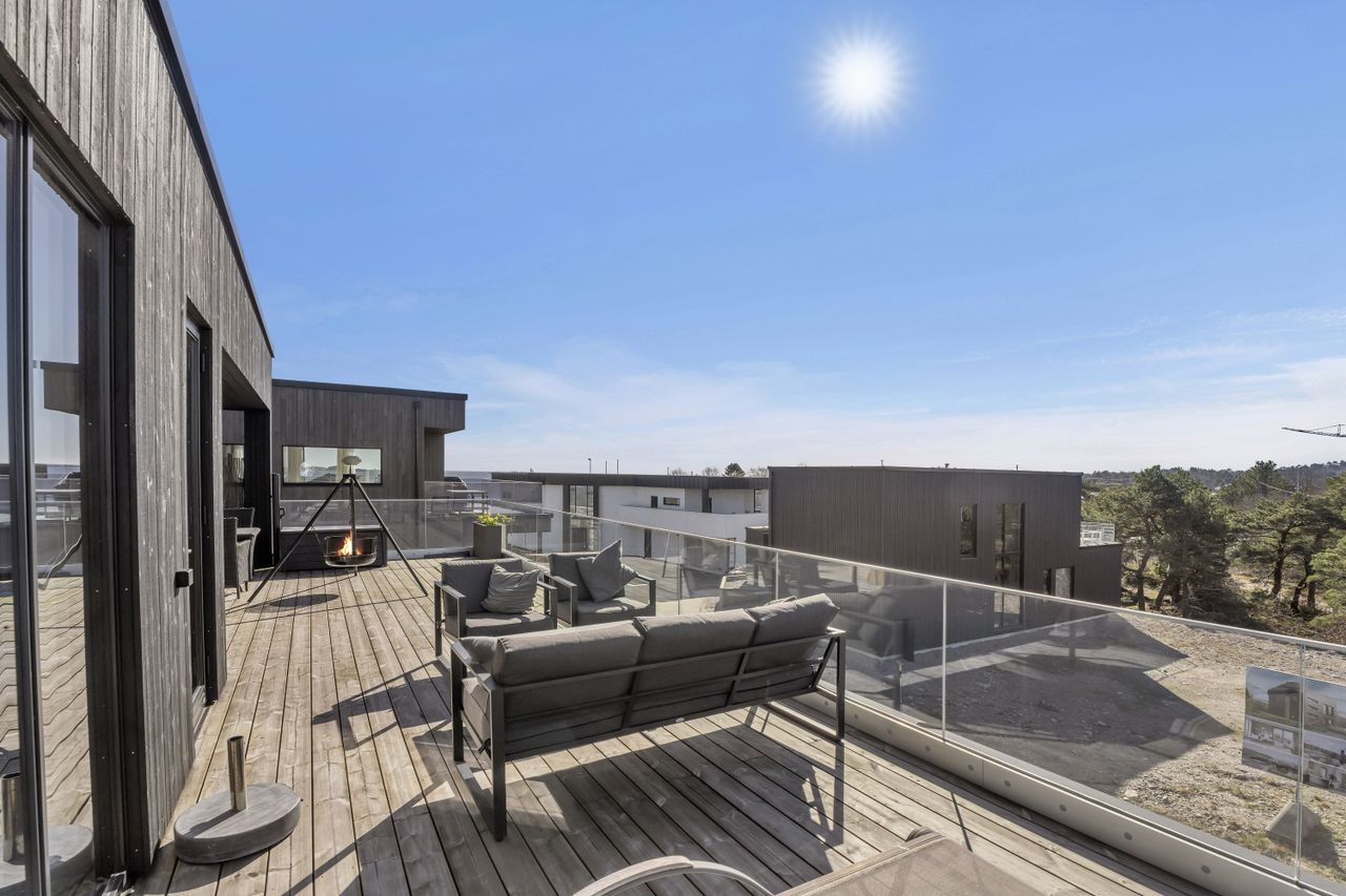 Image #18 Langenes/Søgne - Oppgradert - Dobbel garasje - Praktikantdel - Sol, sjø og mulighet for båtplass.