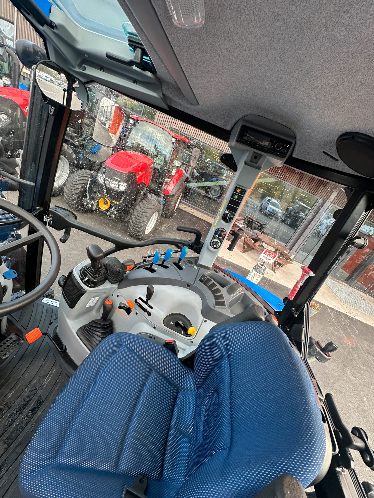 fdd70efa-fe87-4bea-b37c-6914702c2af1