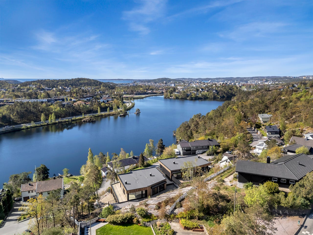Image #2 Nedre Gimlekollen - Eksklusiv del av tomannsbolig klar for innvendige valg - Stor terrasse - Garasje - Utsikt