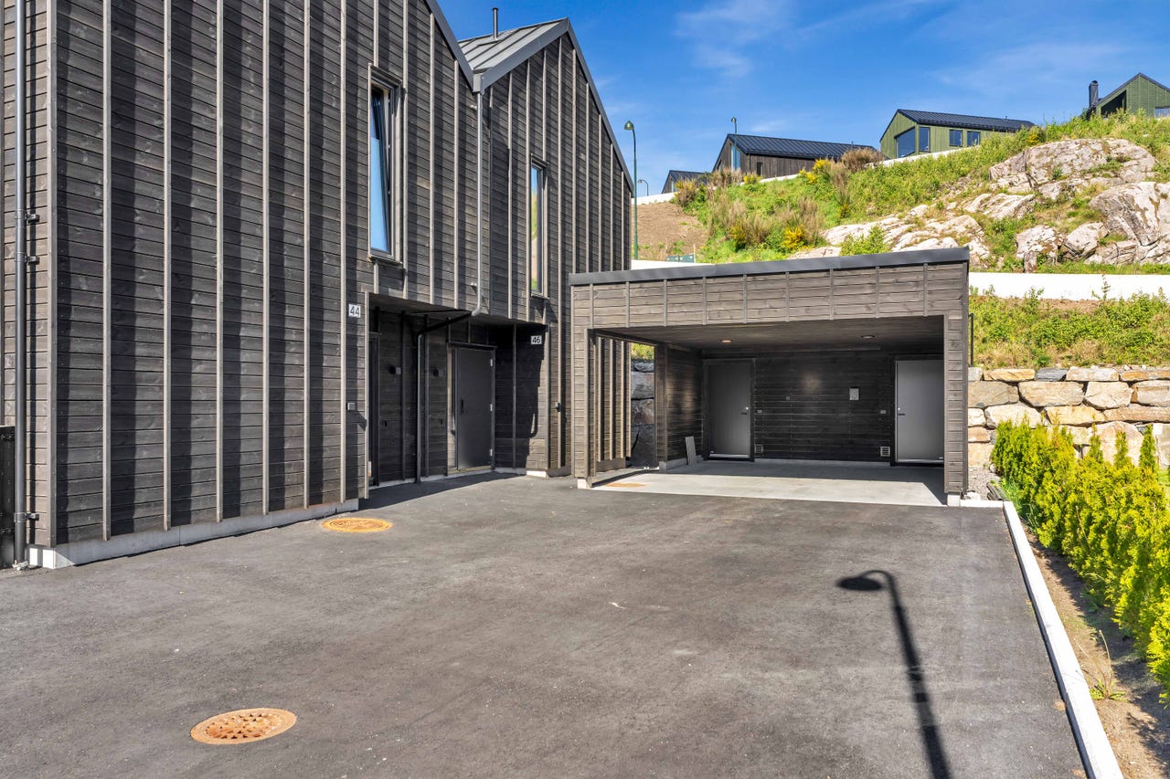 Image #16 Søgne/Åros - Oppgradert tomannsbolig med carport og ferdig hage