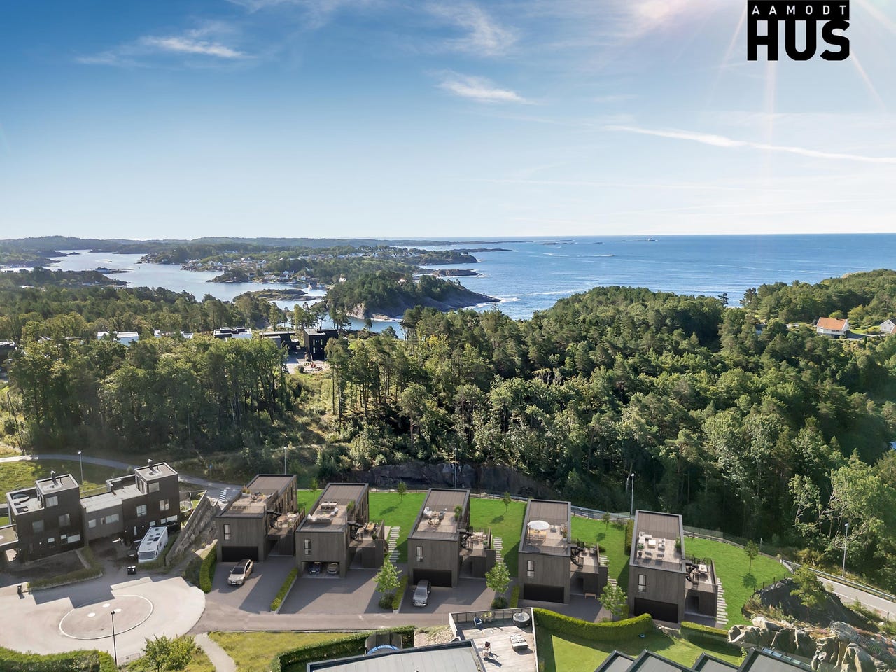Image #4 Dvergsnes/ Randesund I Romslig moderne enebolig I Dobbel garasje I Stor solrik tomt I Mulighet for takterrasse & basseng