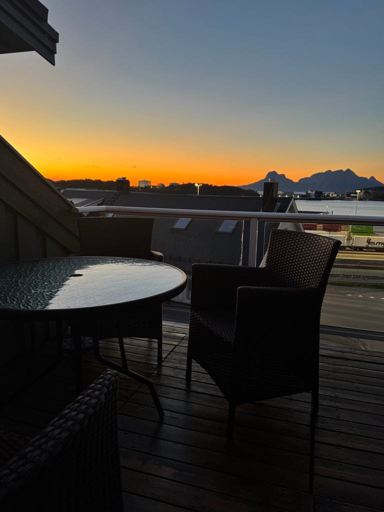 Eksklusiv og fullt møblert 4-roms toppleilighet i hjertet av Bodø ...