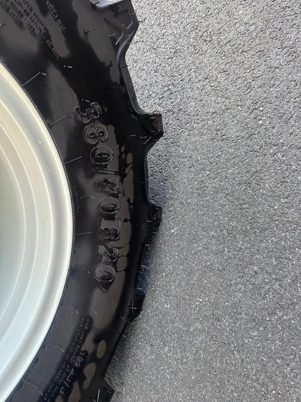 b8f8cf1e-606a-43f9-80df-8c2089ce234f