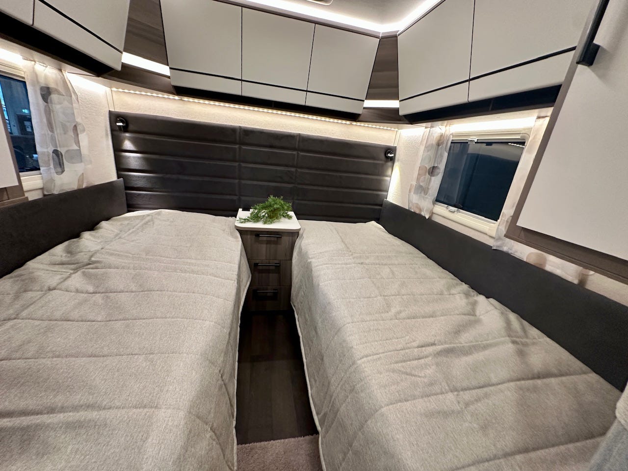 059b0e72-bbdf-4e47-aabd-24db863dffb8