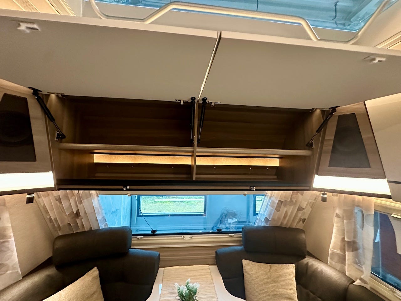 6572afb1-52bb-4aa2-b431-465a3616ff4e