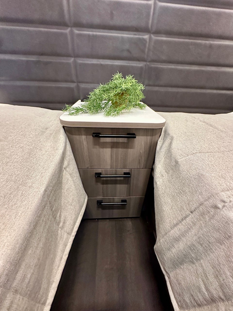 80a4f539-cb16-4a81-8a7e-6603ab0bec96