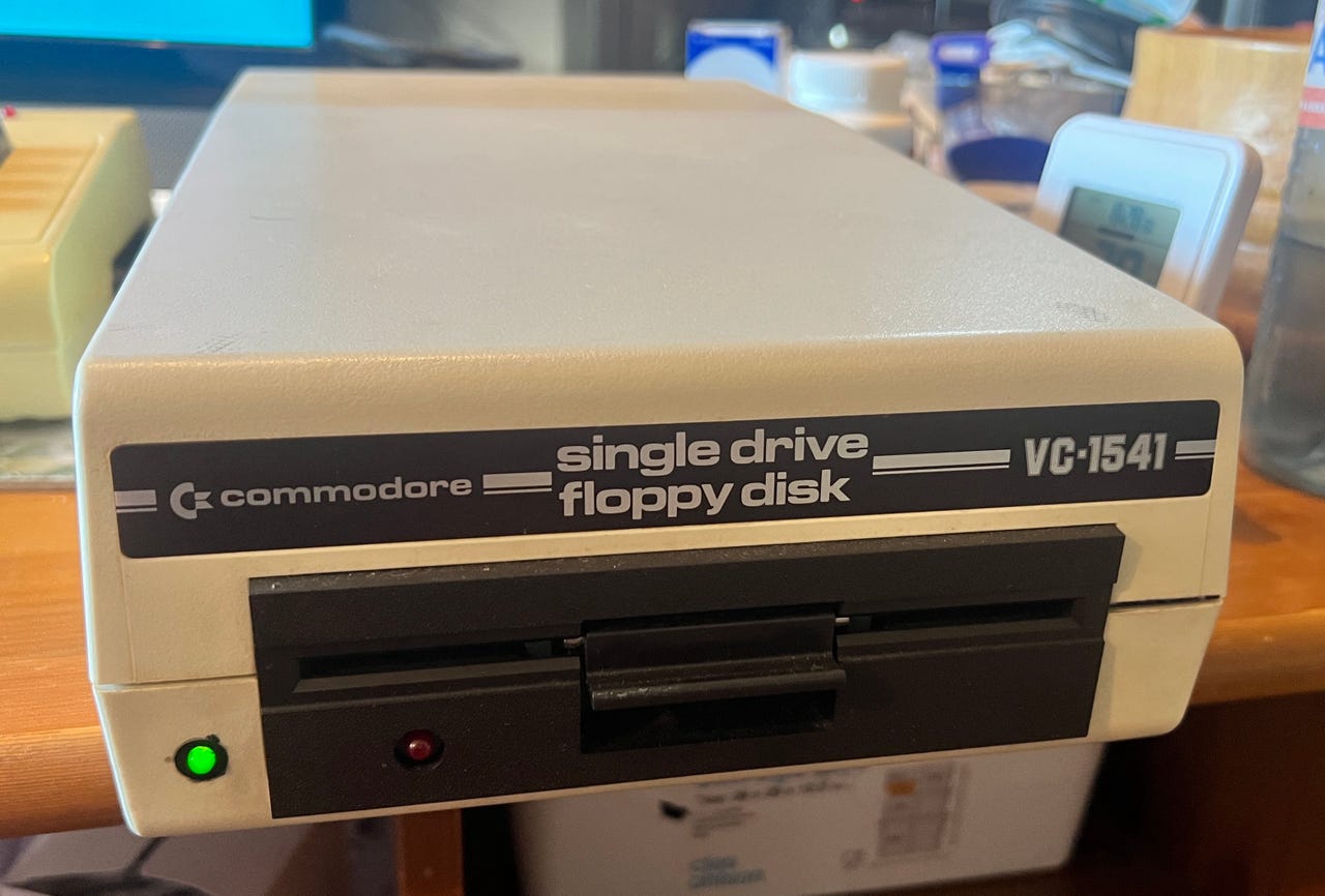Commodore VC-1541 Floppy Drive for c64 og vic20 | FINN-torget