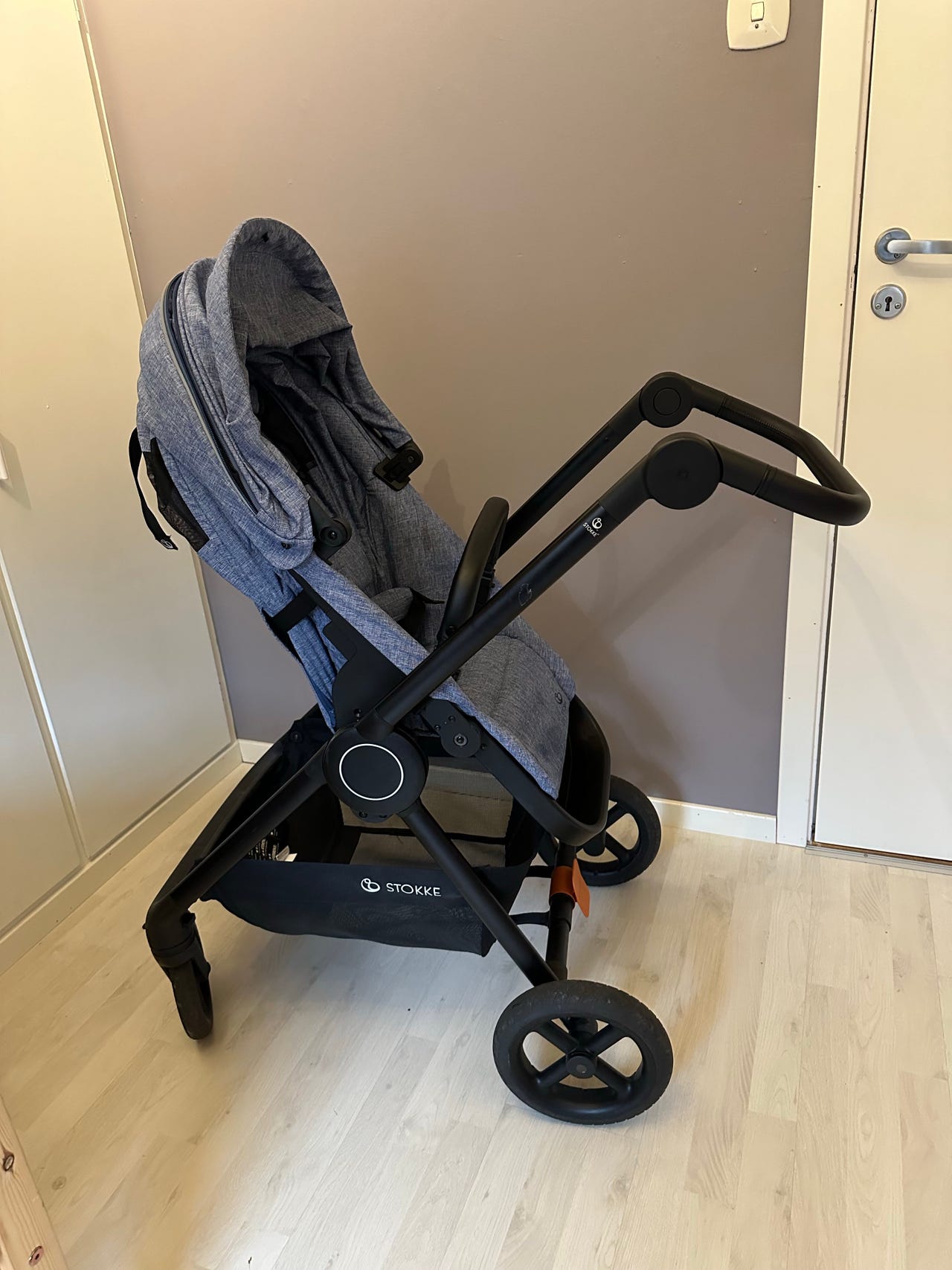 uppababy mesa v2 weight MINU V3 Lightweight Travel Stroller with Infant Car Seat Travel System EVA Foam and convenient ride for Laptop Bag Zork Travel Color:Storm Force Blue