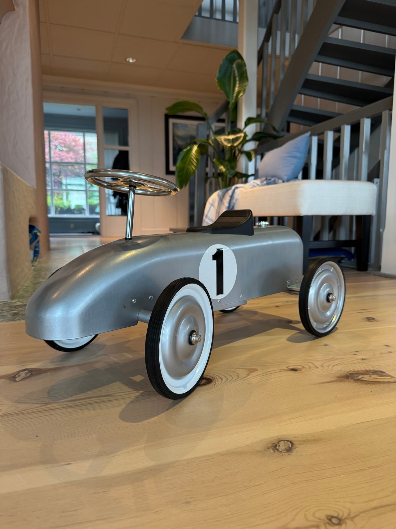 Tøff lekebil til barn- veldig fin stand - solid. | FINN-torget