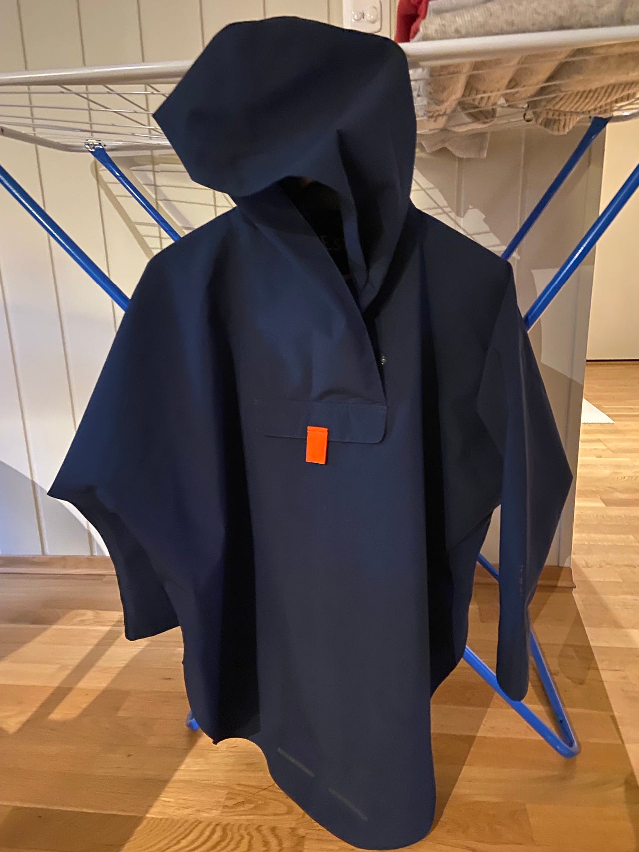 Blæst regn poncho | FINN-torget
