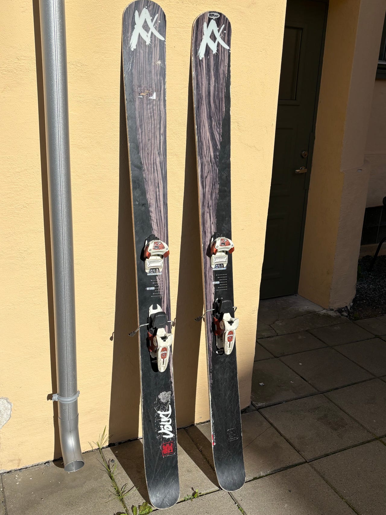 Völkl Kuro 180 med Marker Tour 11-bindinger | FINN-torget