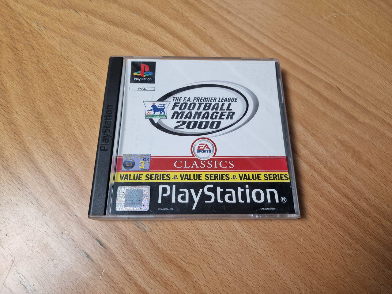 THE PREMIER LEAGUE FOOTBALL MANAGER 2000 PS1 FINN-torget
