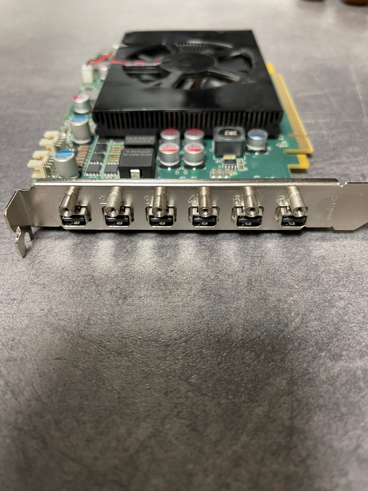 Mini Displayport Matrox C680 Pcie X16 Matrox C680 Matrox Nvidia - Main Image