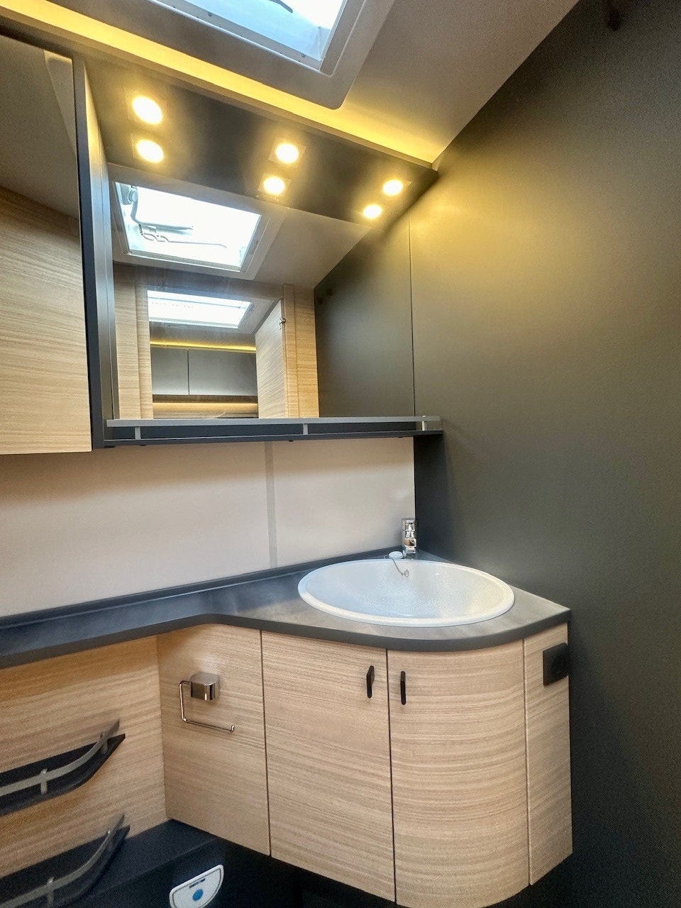 a5deaee1-b4ea-4b0d-b266-15e15eccb98d