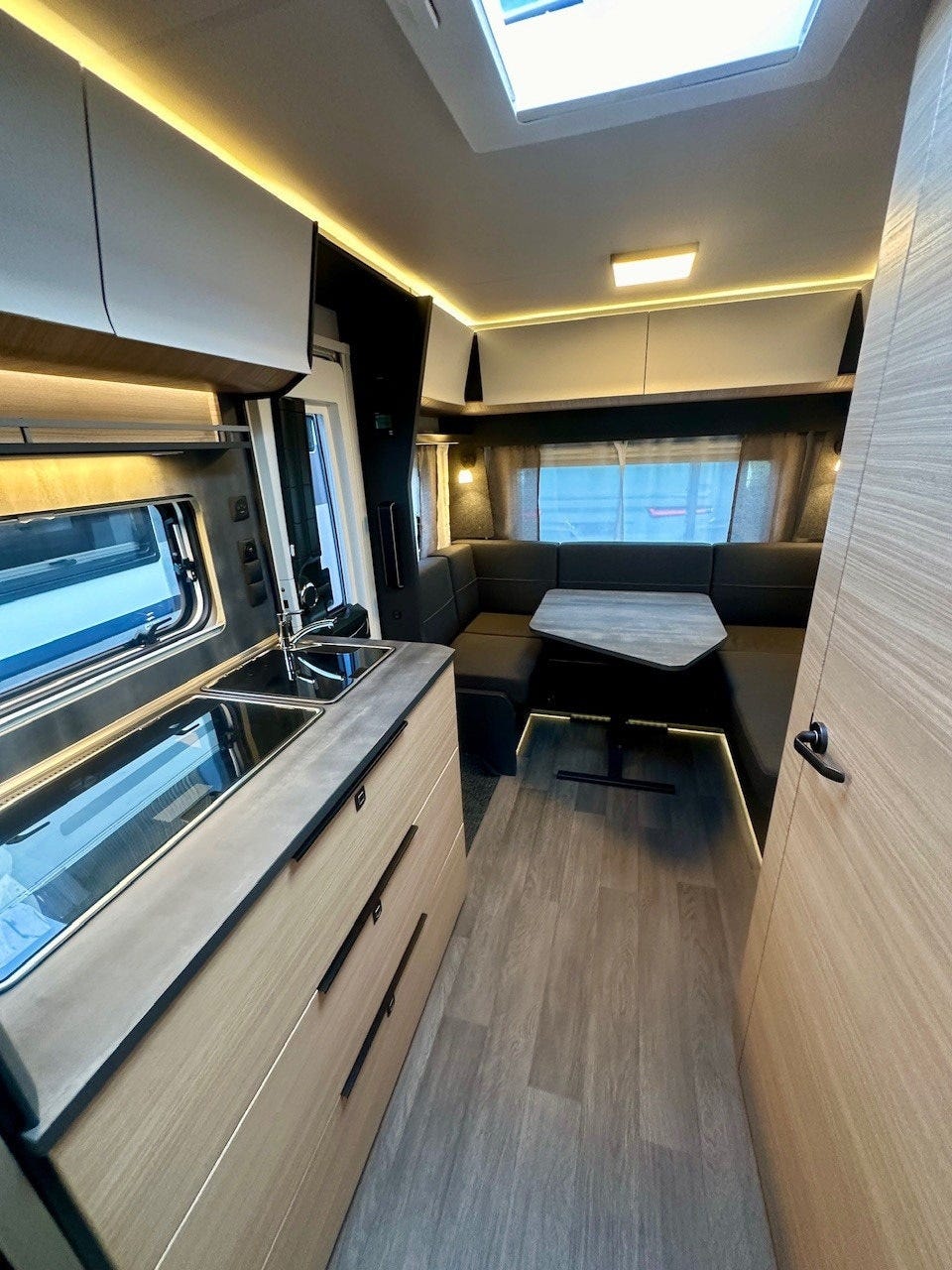 a95ba6bc-dc58-4256-b00d-6c6db5b26831