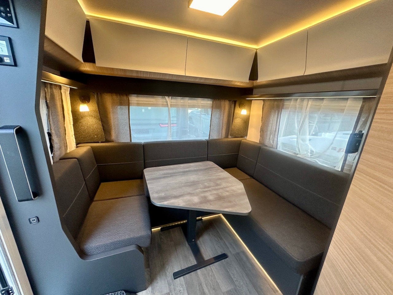 c228e8ad-b5e8-49d3-a429-fa9cf68f378c