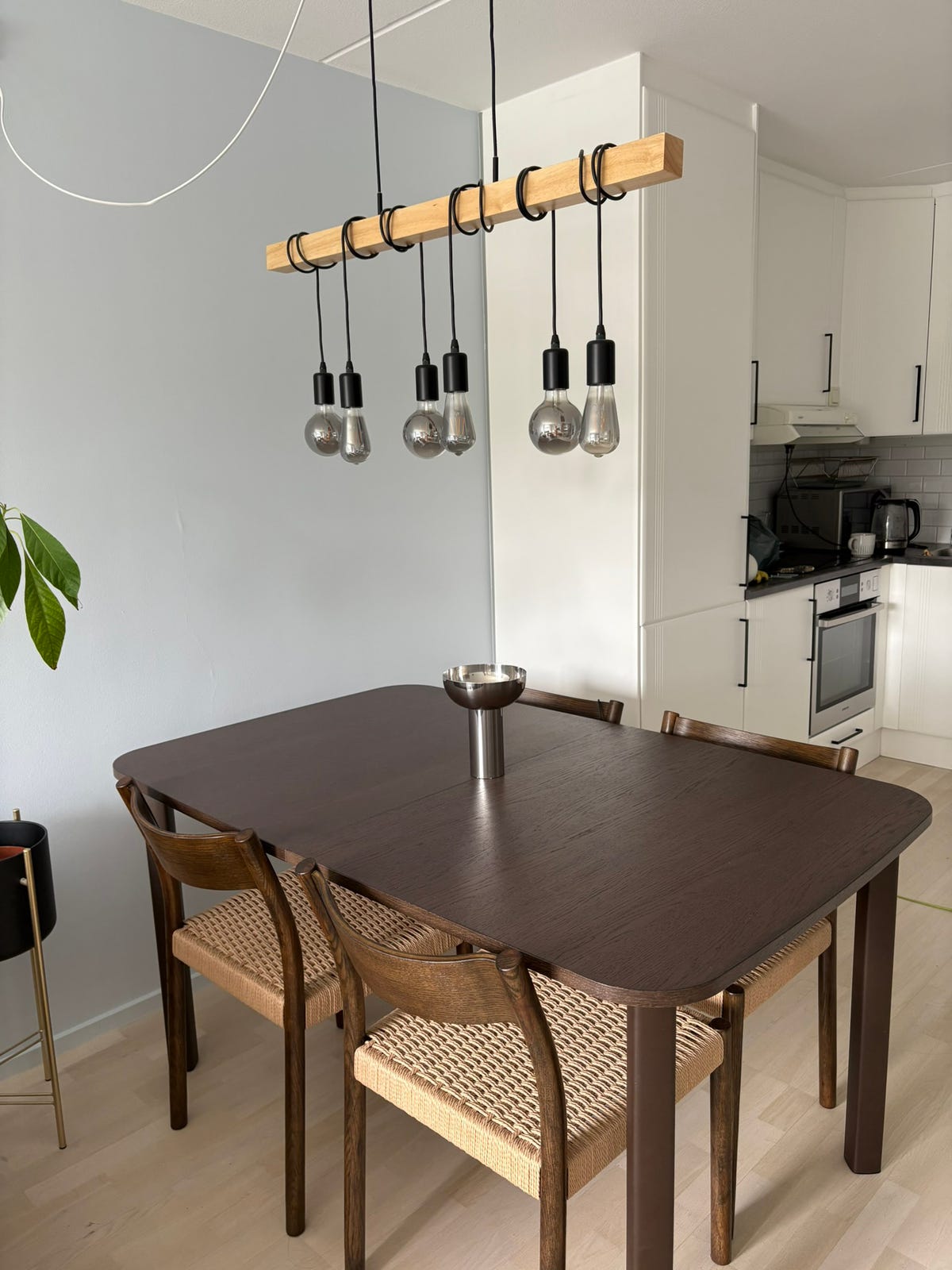 IKEA strandtorp spisebord | FINN-torget