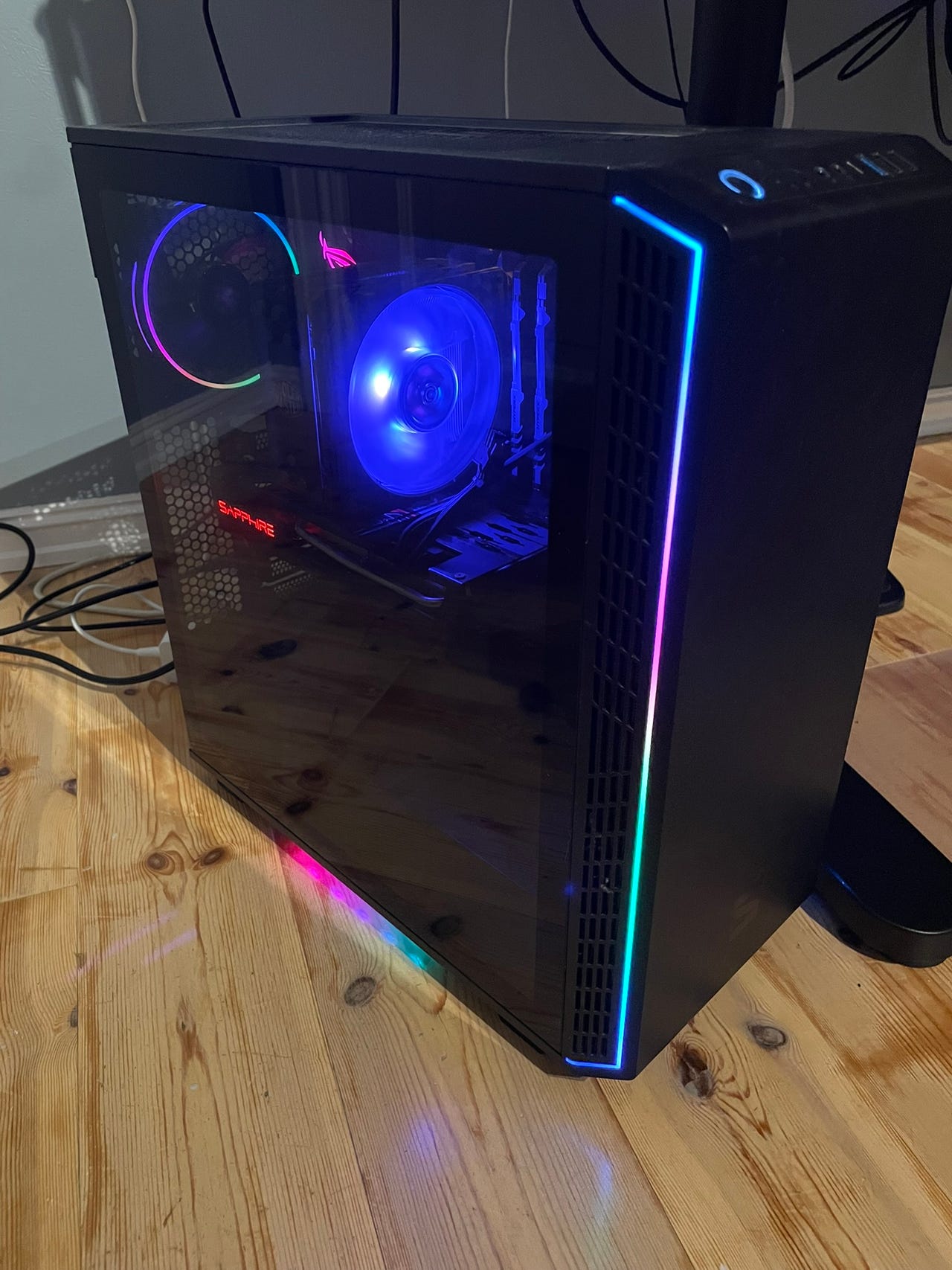 Blackout Ryzen 3600x Rx 5600 Xt Stasjonær PC Radeon RX 5600 XT