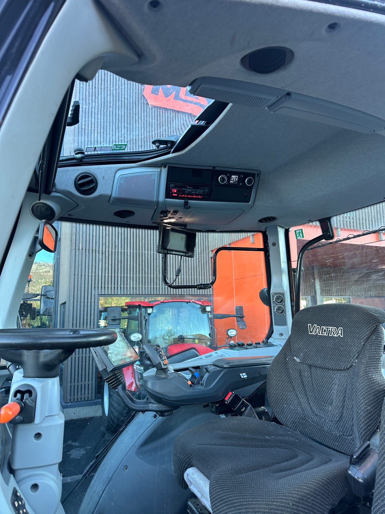 32cd8115-5f29-47e0-85cb-67e6238e1b37