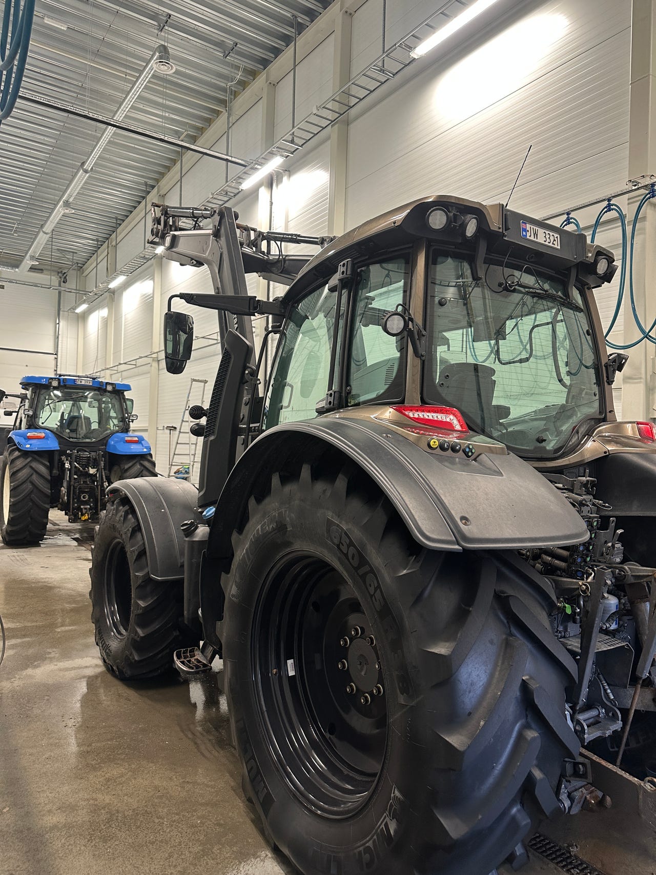 61fe8d92-0854-41fe-b7d1-502ab4bc8342