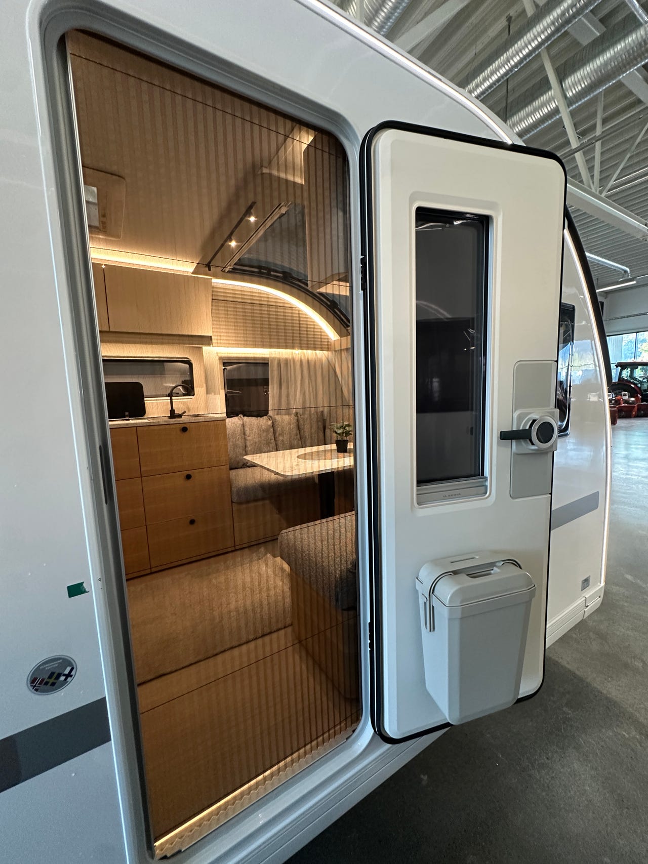 c1764f87-1263-4871-836a-a5f2f0762443