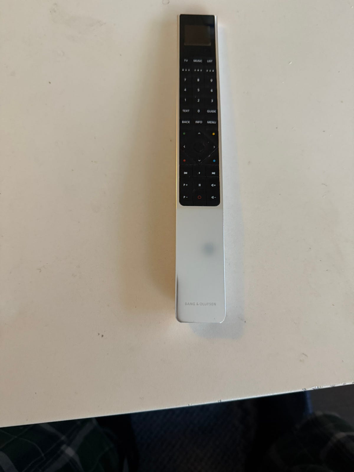 Bang&Olufsen Beoremote one sølv | FINN-torget