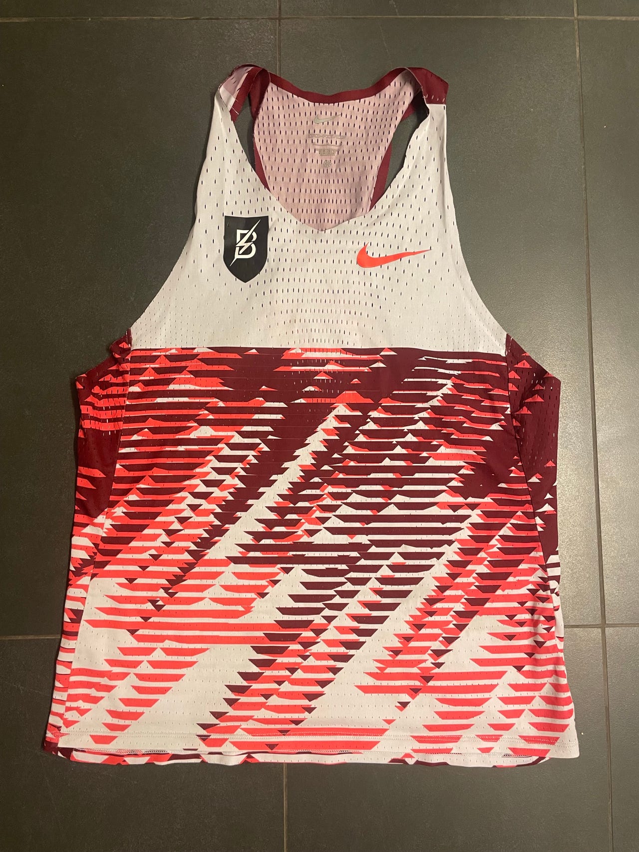 Nike aeroswift singlet M FINN-torget