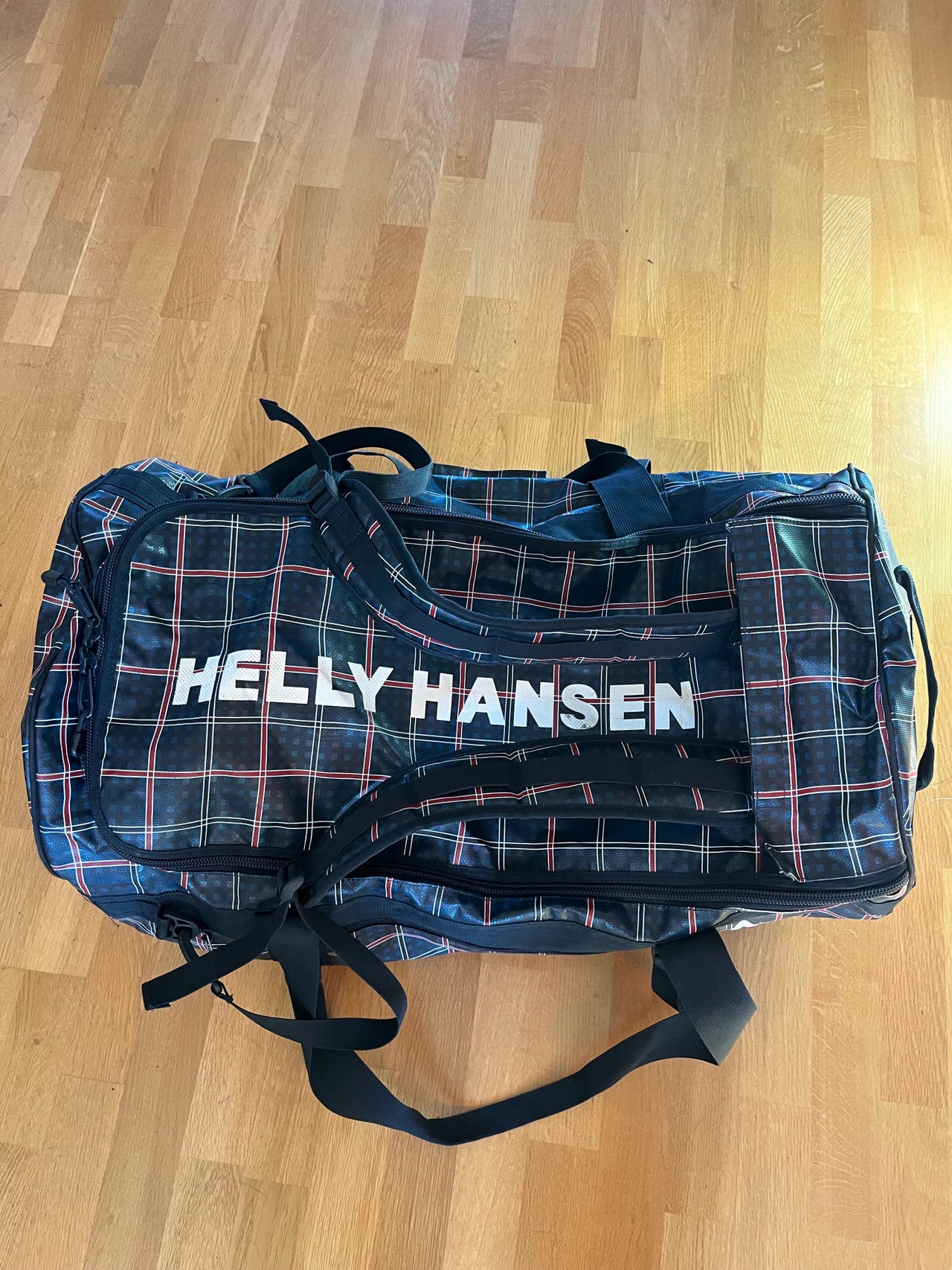 Helly Hansen duffelbag 90 liter FINN-torget
