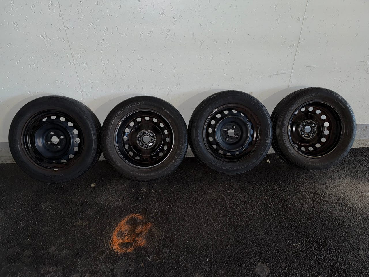 Dunlop SP Sport komplett Dekk 175 65 R15 selges Billig | FINN-torget