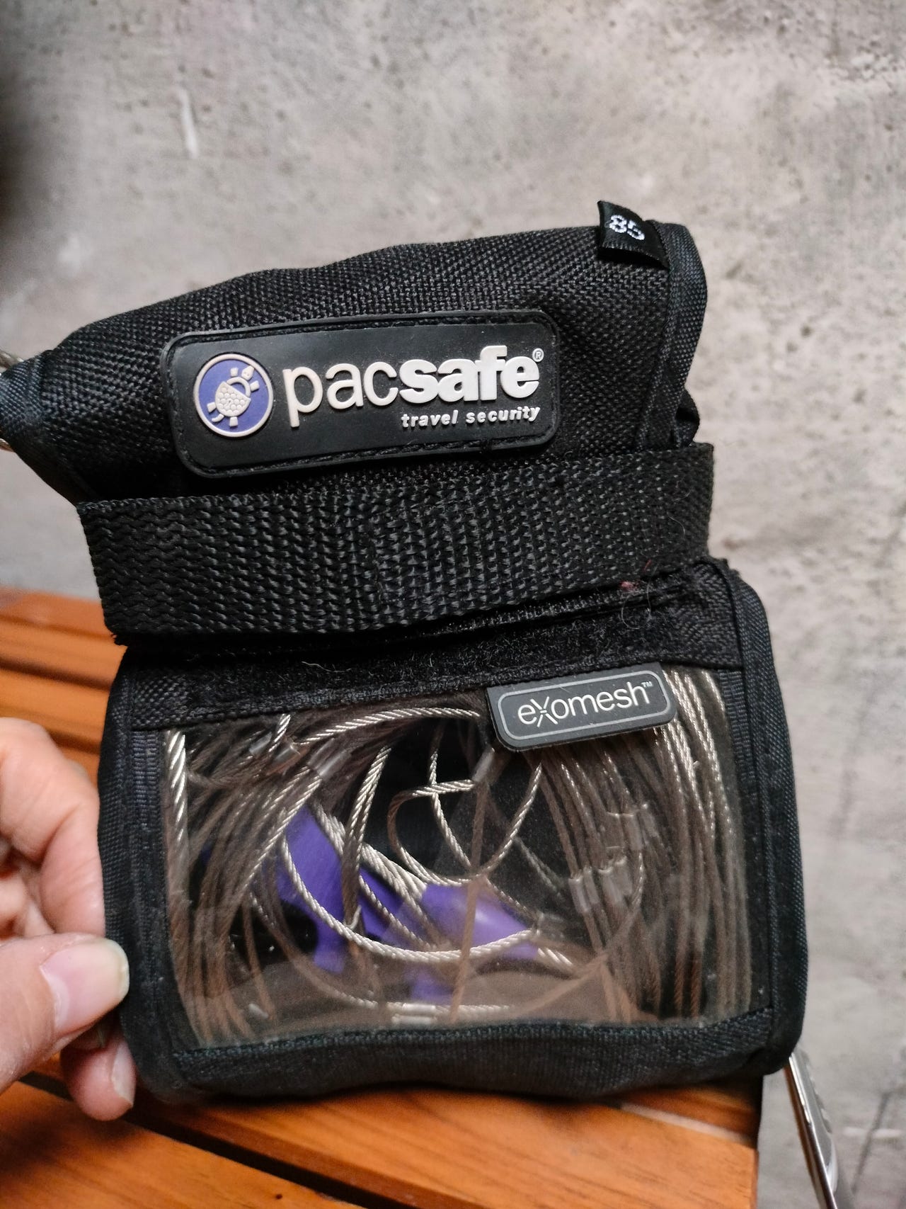 Pacsafe® 85L anti-theft backpack bag protector netting FINN-torget