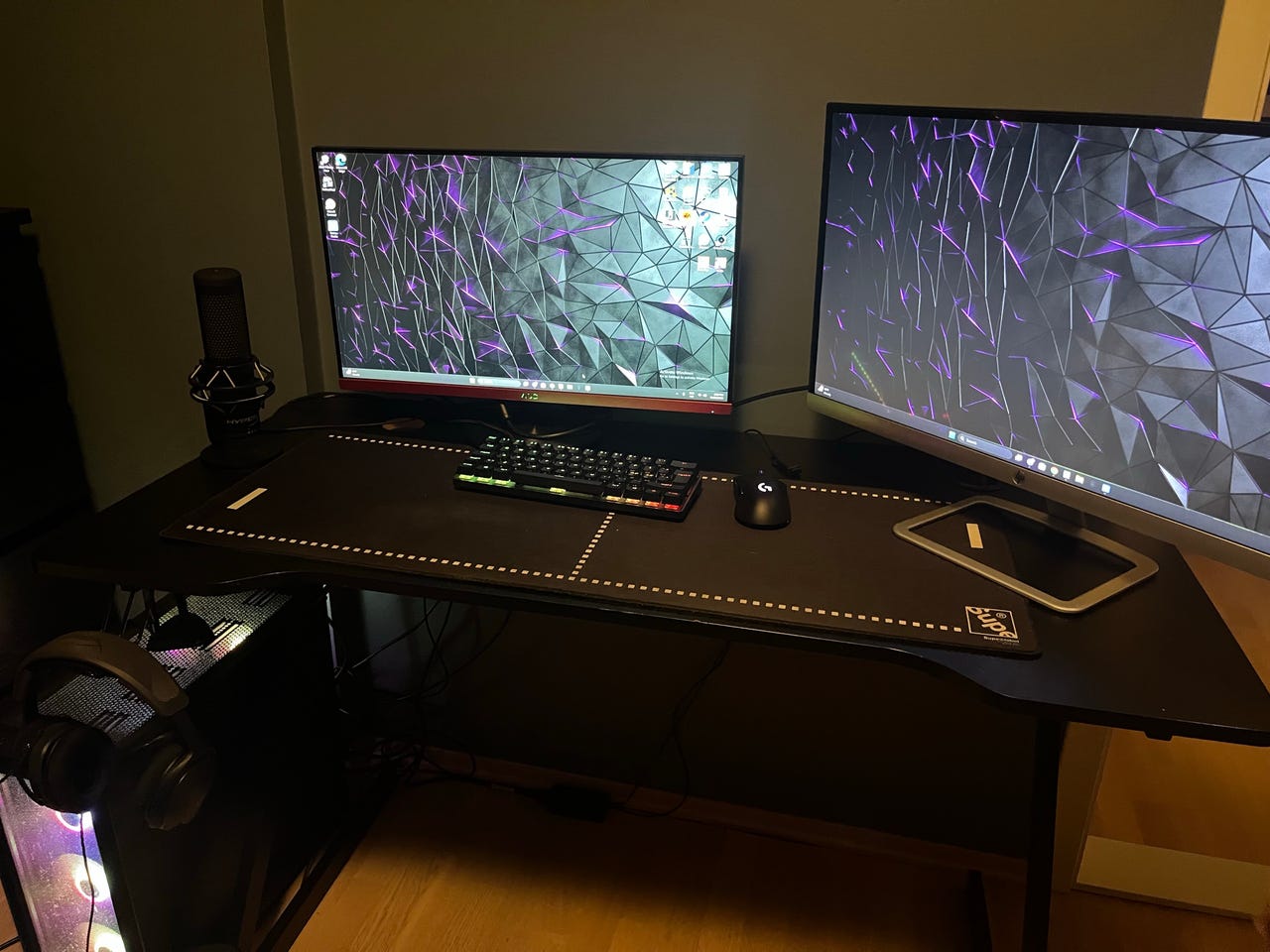 Pc-pult | FINN-torget