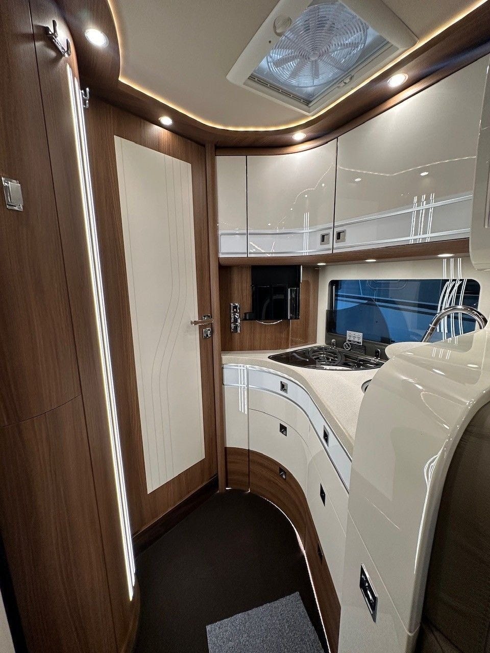 4591f678-5308-47c5-95f2-607812f704e9