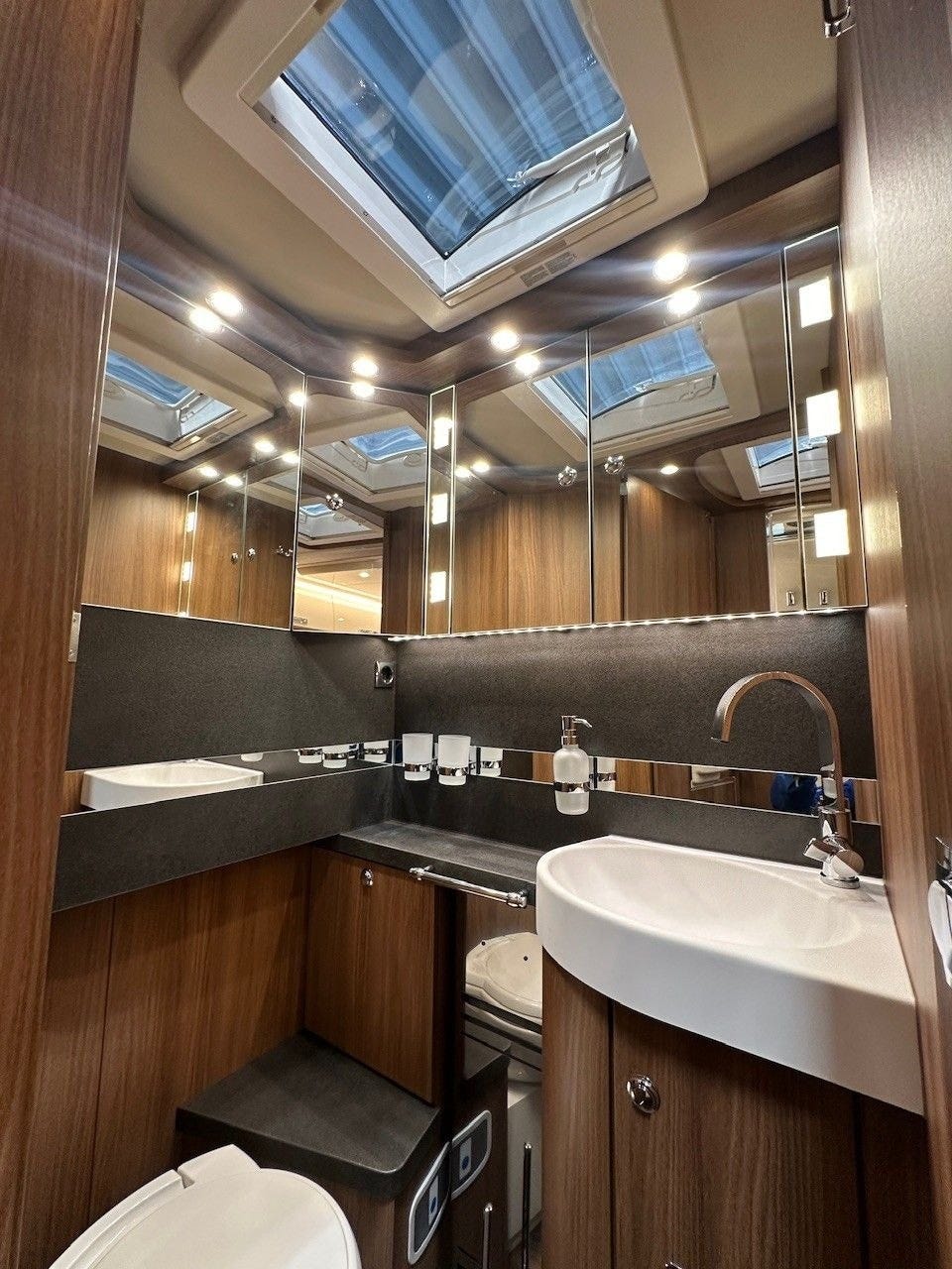 81bcc2d2-e90a-4c42-8430-c5ae0e666025