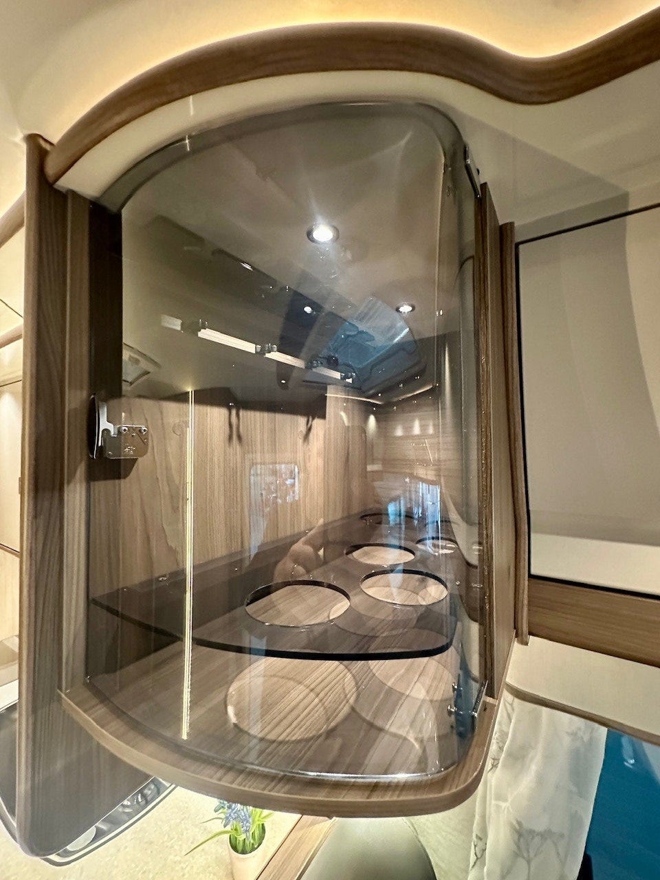 14e9aa45-c586-454a-b2f6-647098731bbd